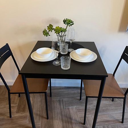 Cute Apartment Siauliai Free Parking מראה חיצוני תמונה